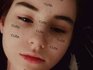 DarelleCoke's Live camgirl Profile Image